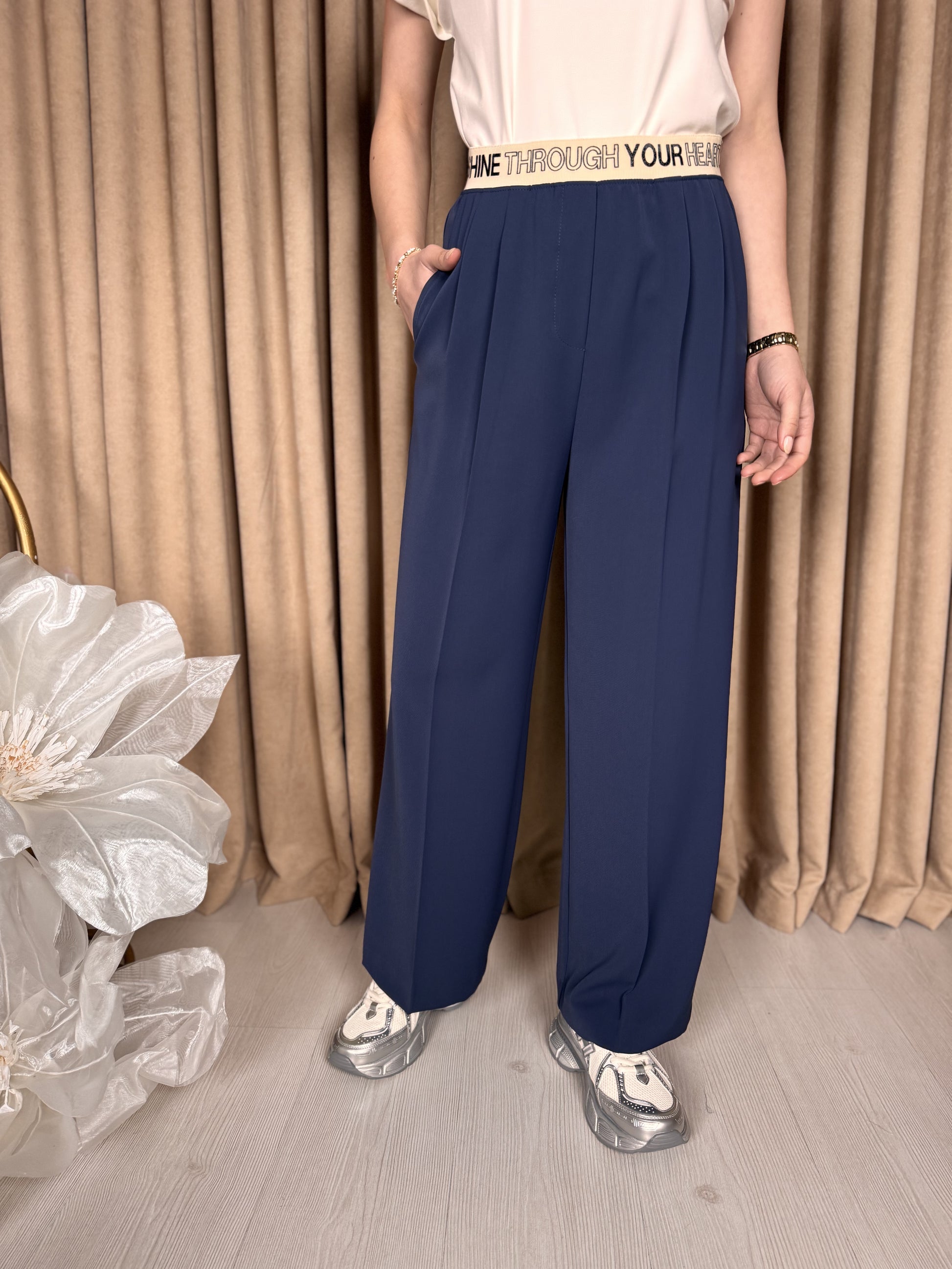LASTİK DETAYLI BOL PANTOLON