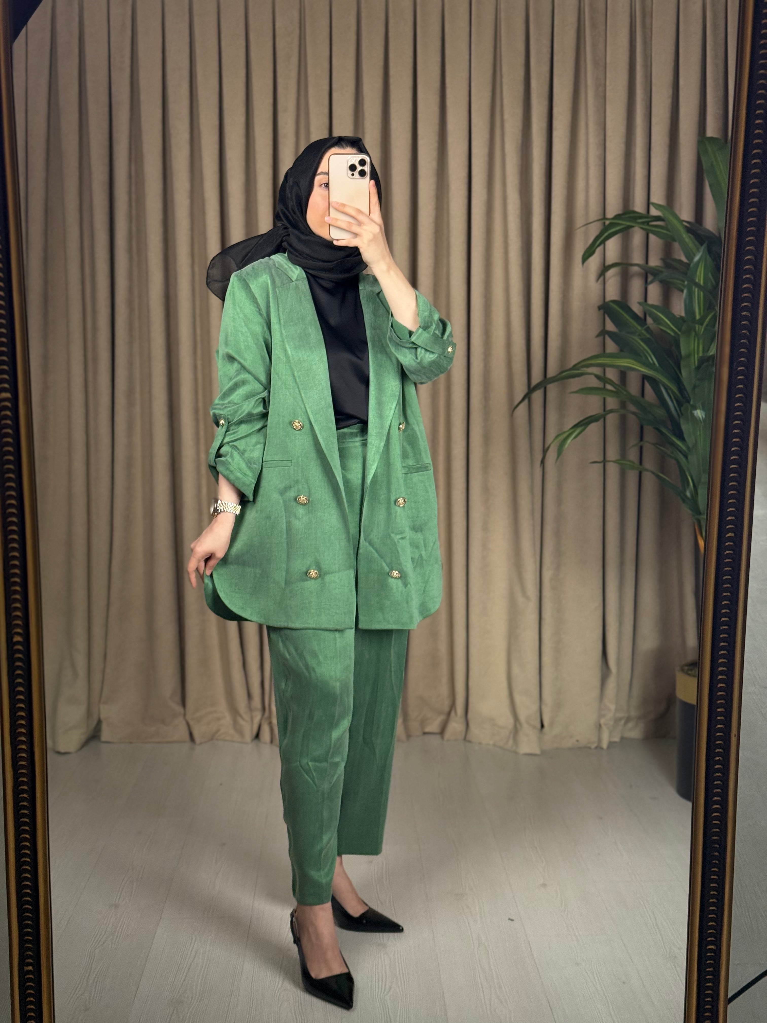 GHİSA MARKA İPEK KUPRA TAKIM