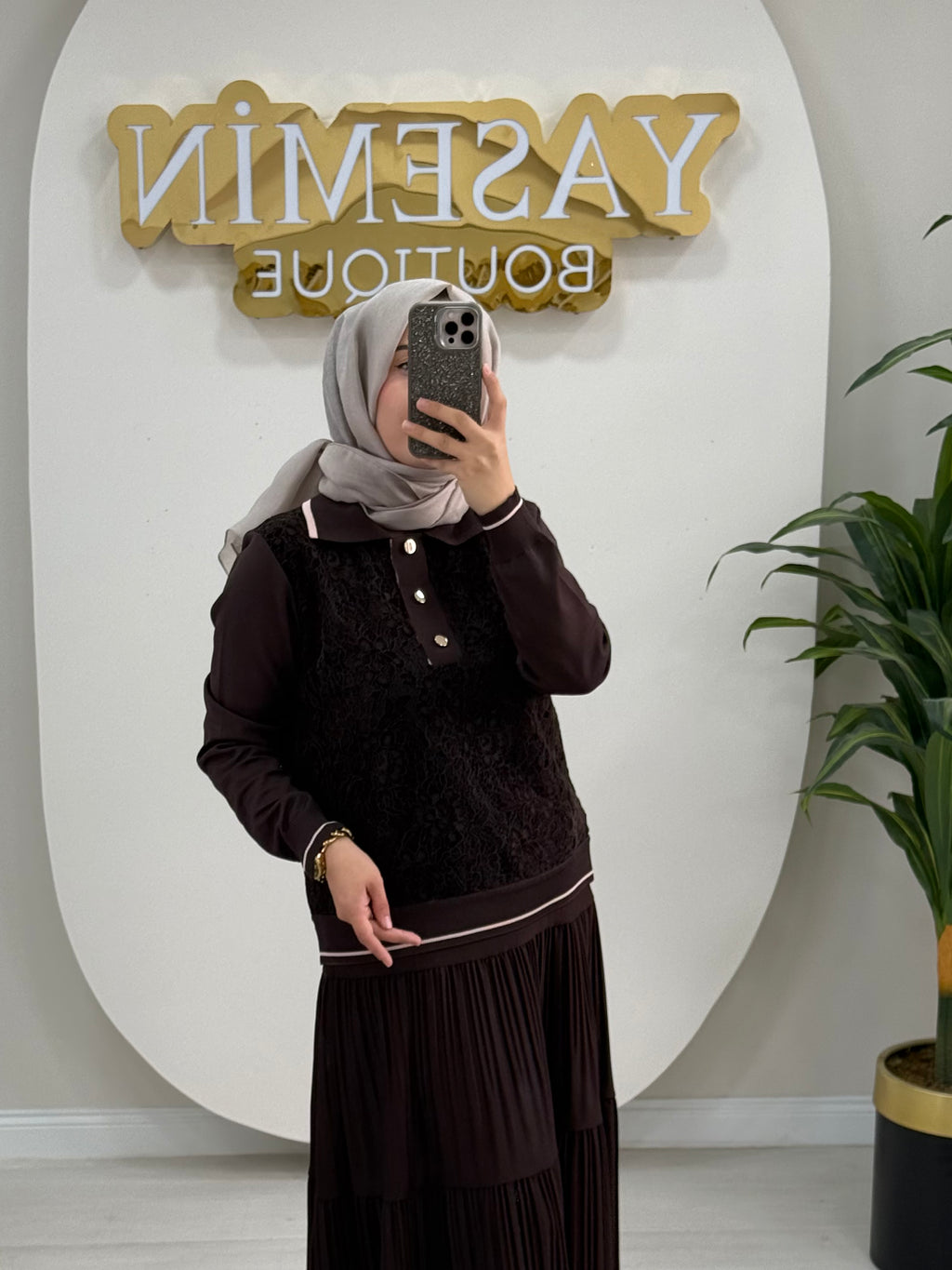 FUAT GÜRŞEN MARKA GÜPÜR DETAYLI TRİKO