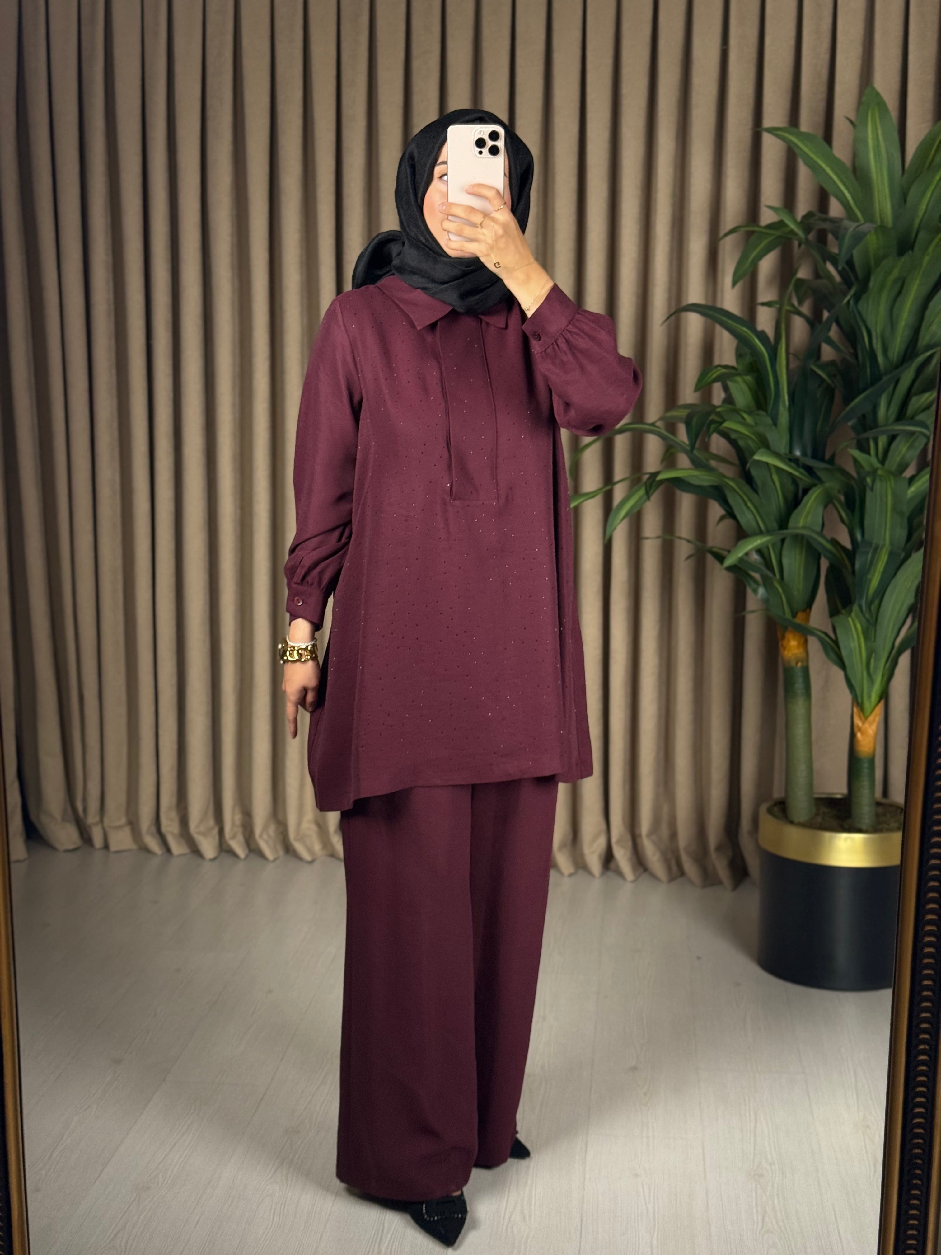 NUSS MARKA TAŞLI TAKIM