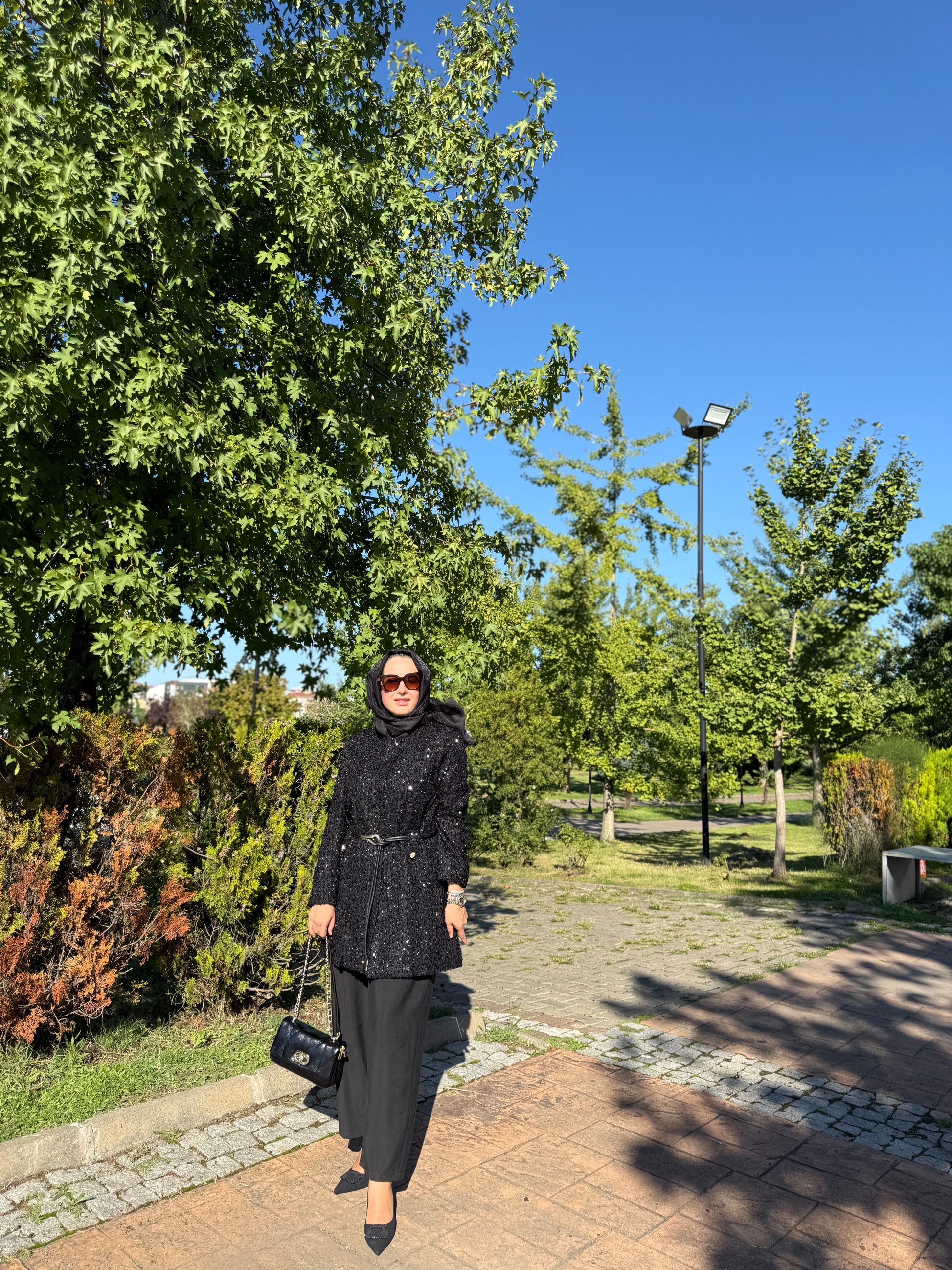 GHİSA MARKA PAYETLİ TAKIM
