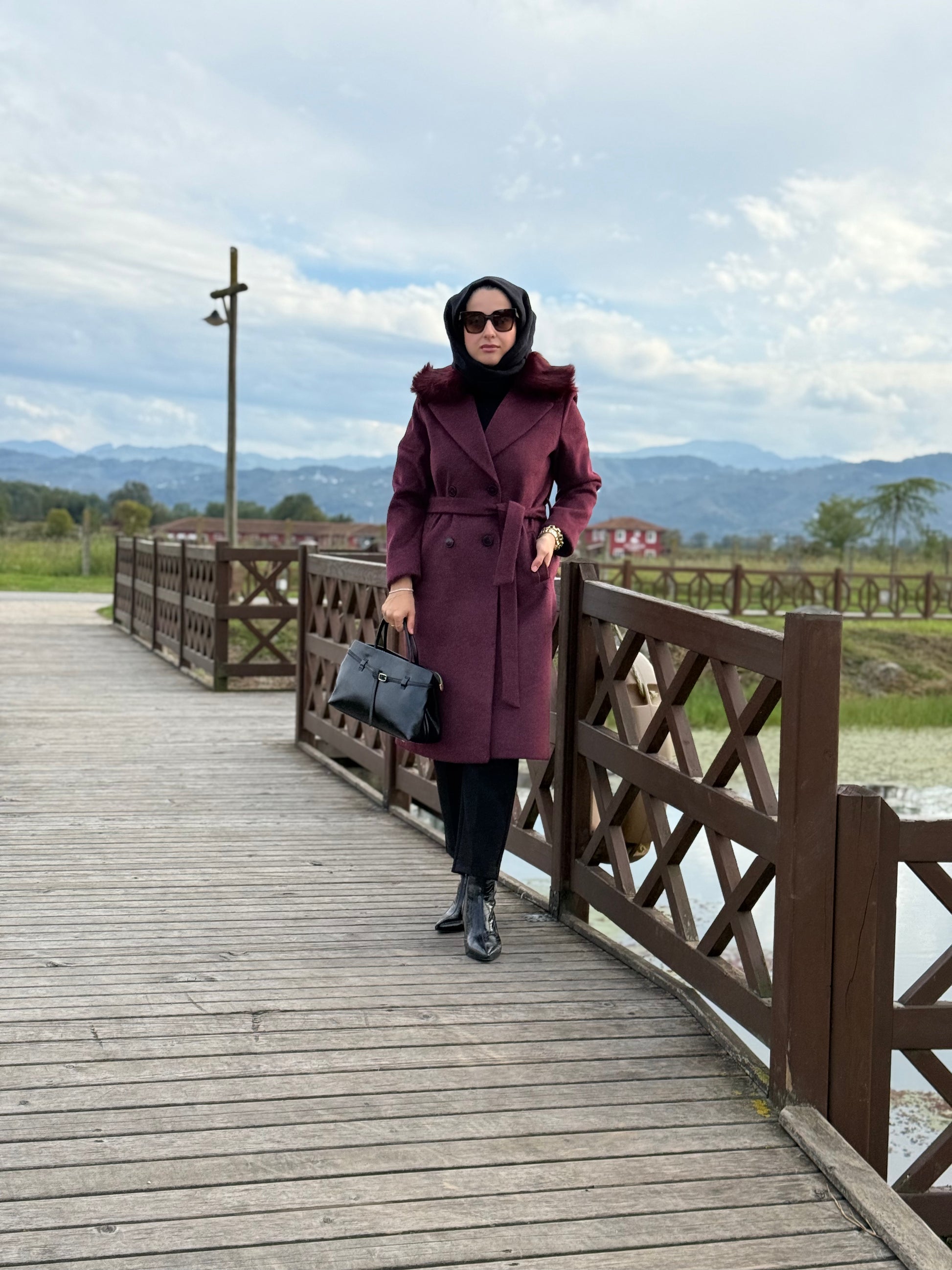 EKOL MARKA YAKASI KÜRKLÜ BORDO KABAN