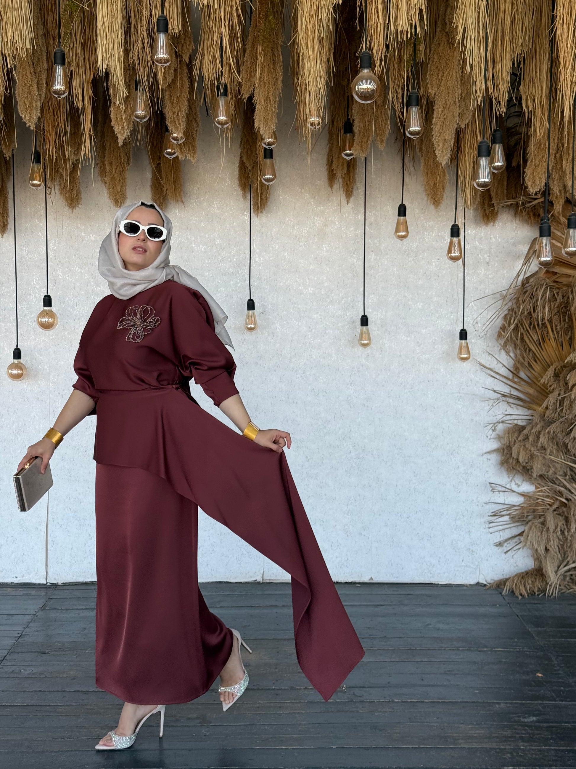 VUU MARKA AKSESUAR DETAYLI SATEN ETEKLİ TAKIM