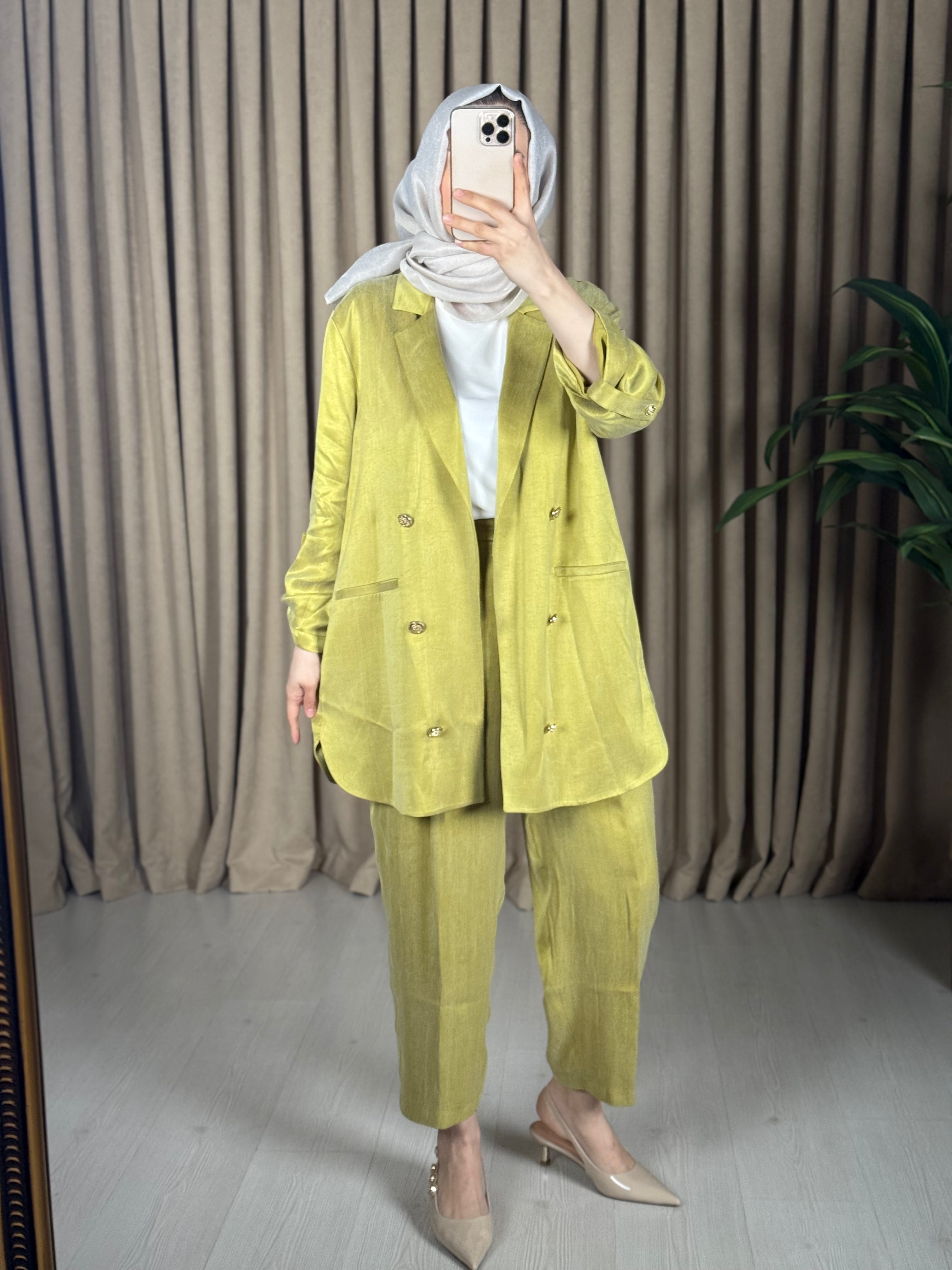 GHİSA MARKA İPEK KUPRA TAKIM