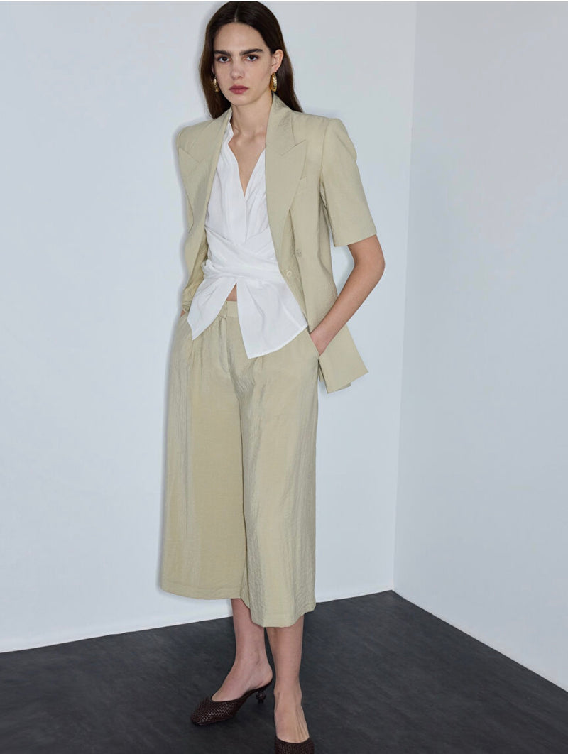 İPEKYOL MARKA KIRIŞIK EFEKTLİ BERMUDA