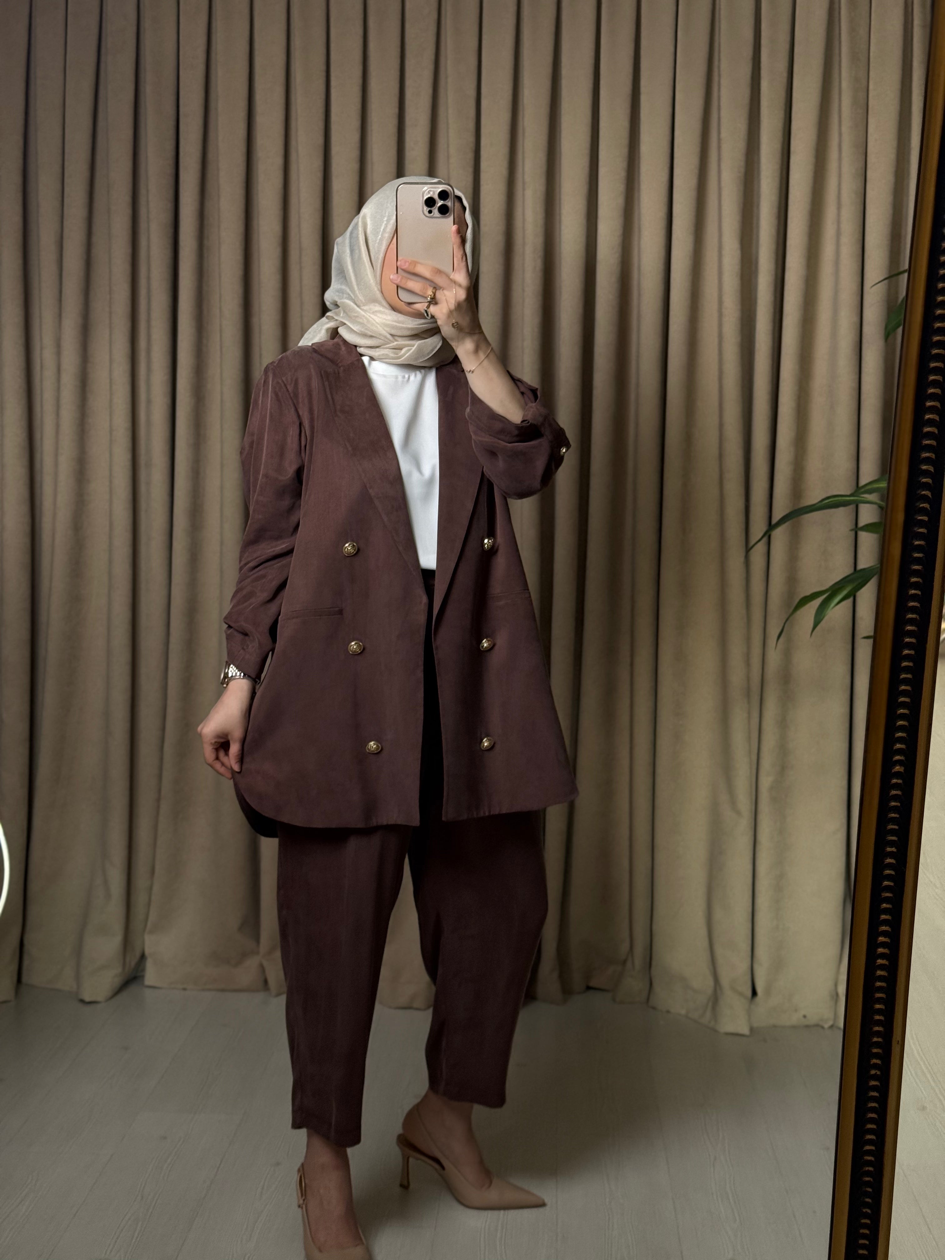 GHİSA MARKA İPEK KUPRA TAKIM